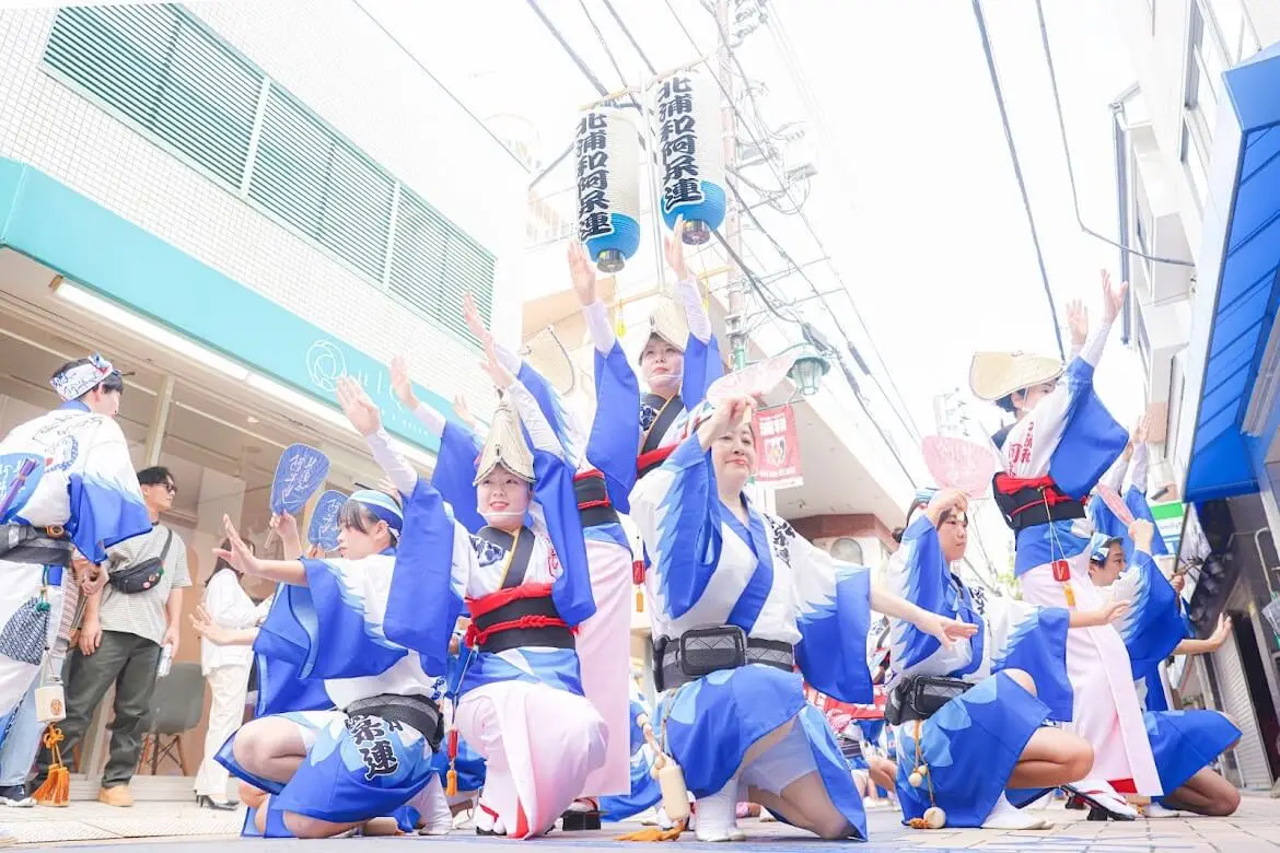 阿波踊りの様子2